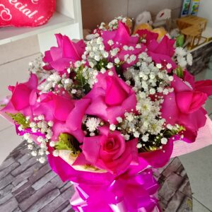 buque com 10 rosas pink
